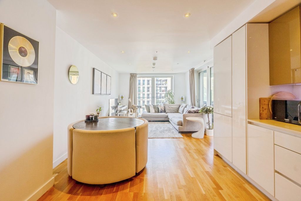 Property photo 2 of 19 Open Plan Living