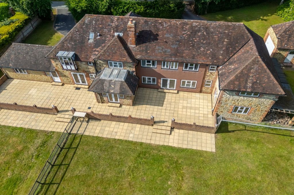 Property photo 3 of 42