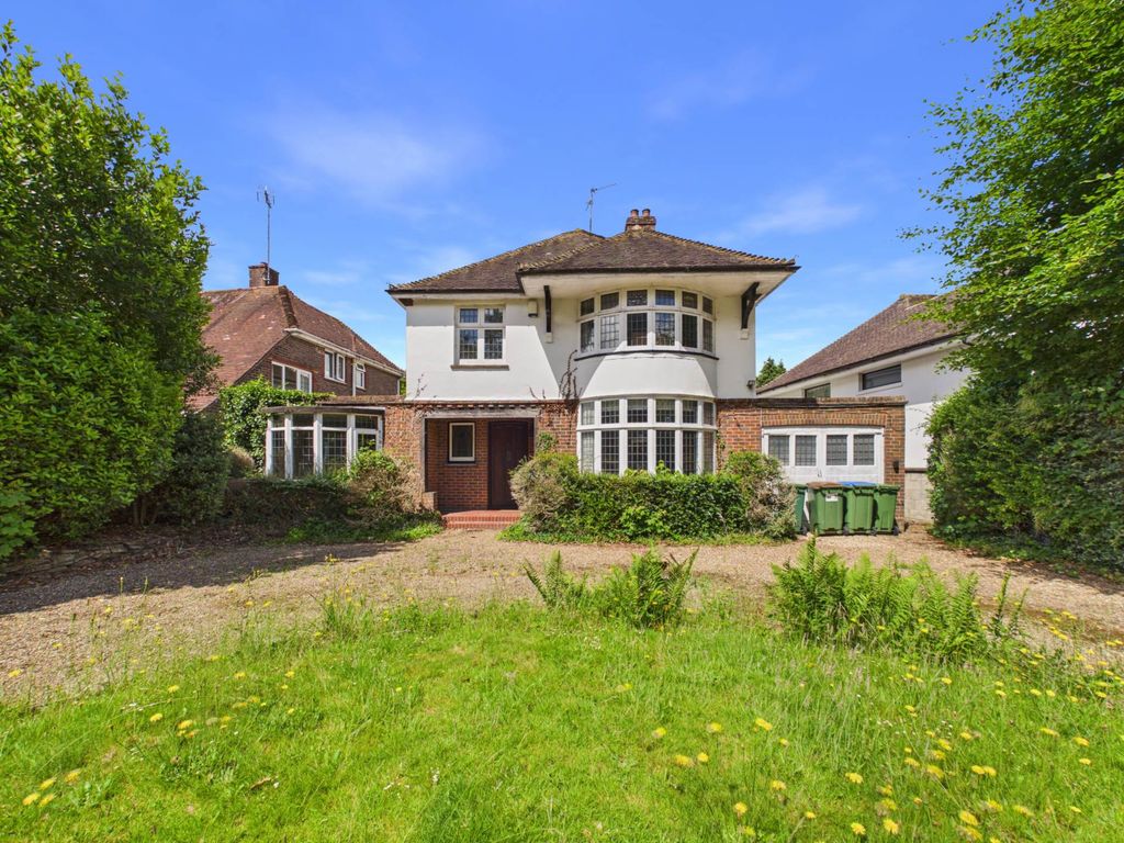 Property photo 3 of 31