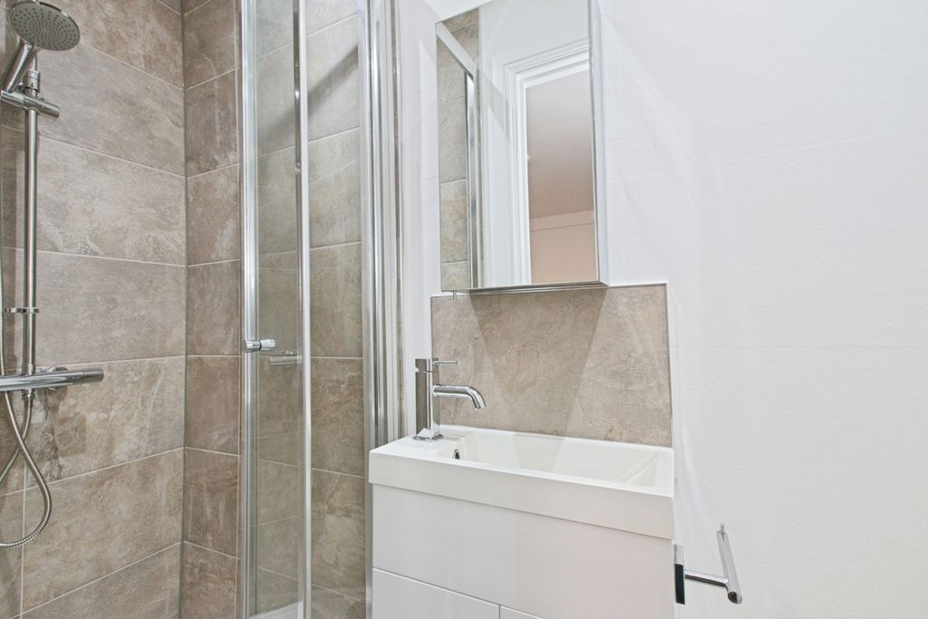 Property photo 3 of 20 Pbox-Img.Jpg