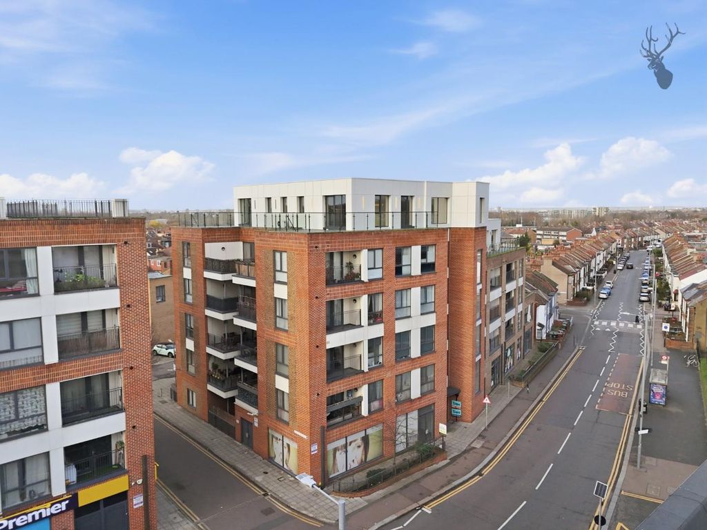 Property photo 1 of 11