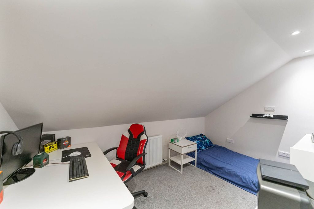 Additional image 15 of 1 bed flat for saleGillburn Road, Kilmacolm PA13
