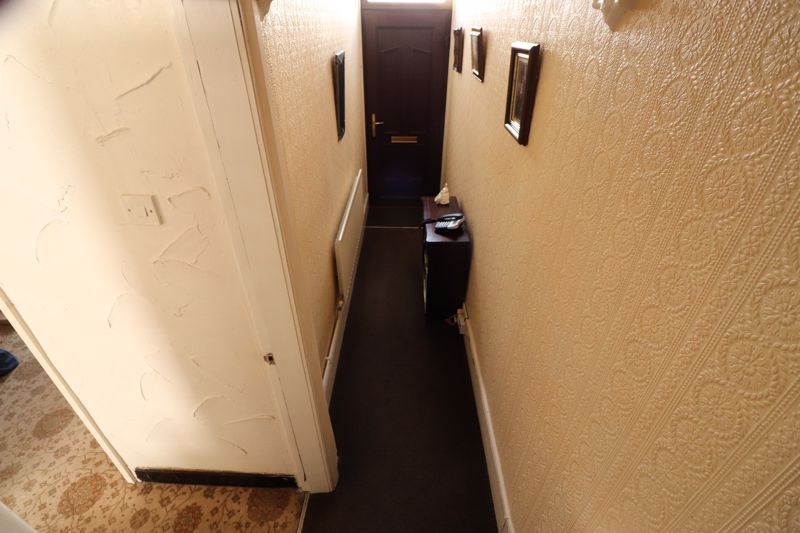 Property photo 3 of 15 Entrance Hall