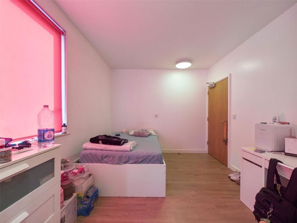 Property photo 3 of 5