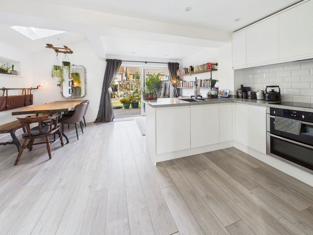 Property photo 2 of 21