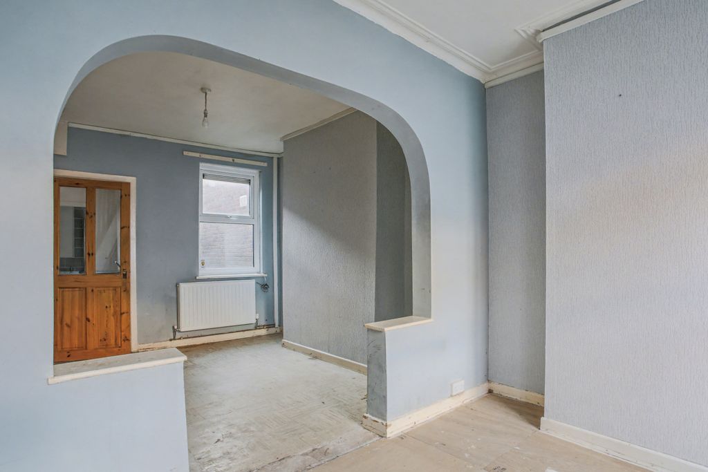 Property photo 2 of 21 28 Olton Street, Liverpool, L15 4Ne