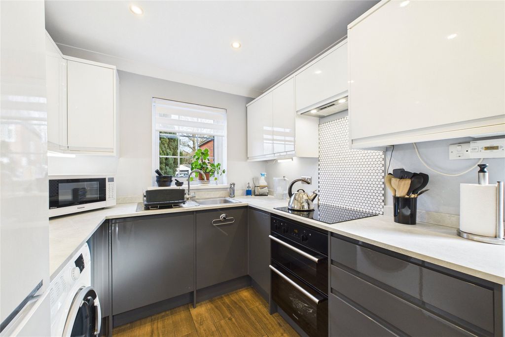 Property photo 3 of 9 Picture No. 07