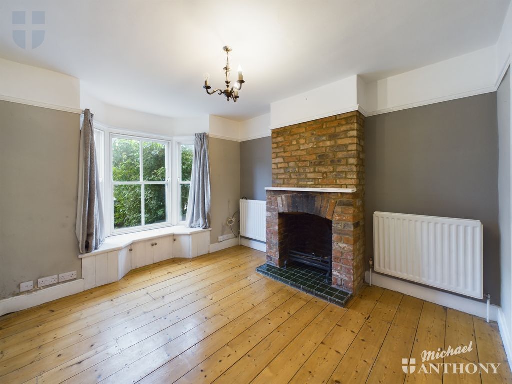 Property photo 2 of 10 Cam03218G0-Pr0511-Still002