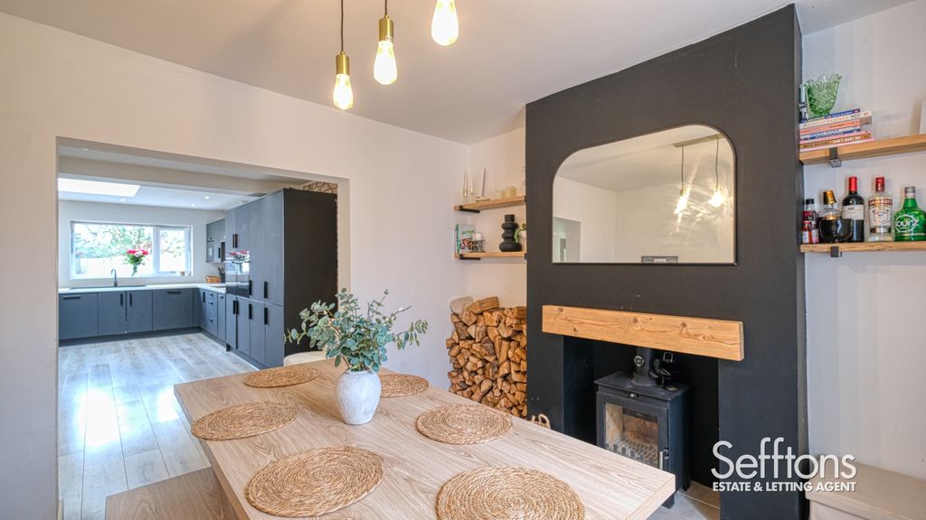 Property photo 3 of 32 Dscf1579_60