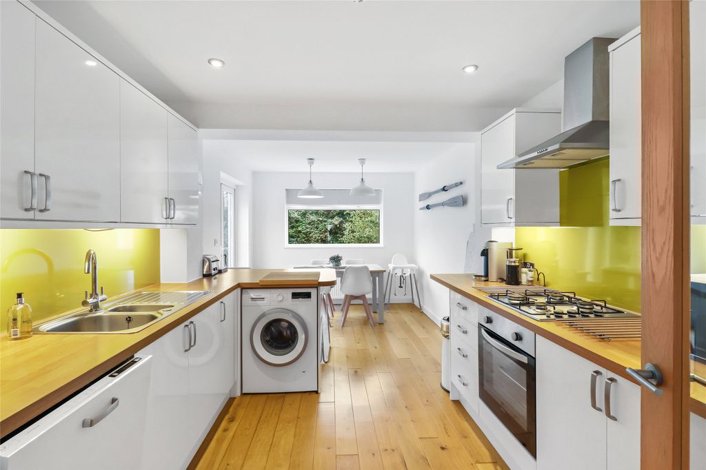 Property photo 2 of 14 Picture No. 06