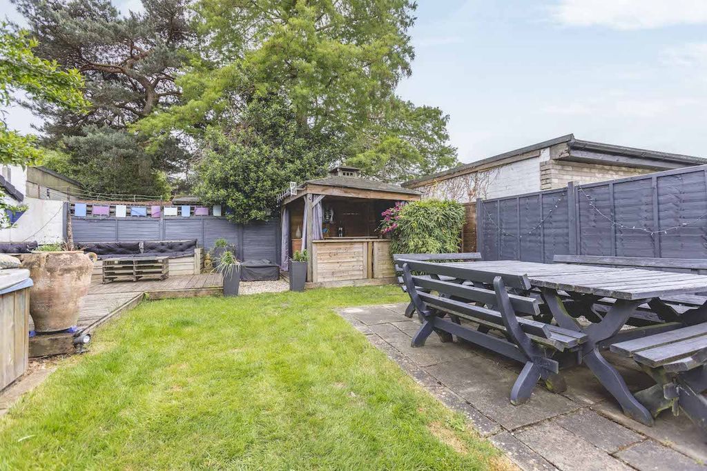 Property photo 3 of 26
