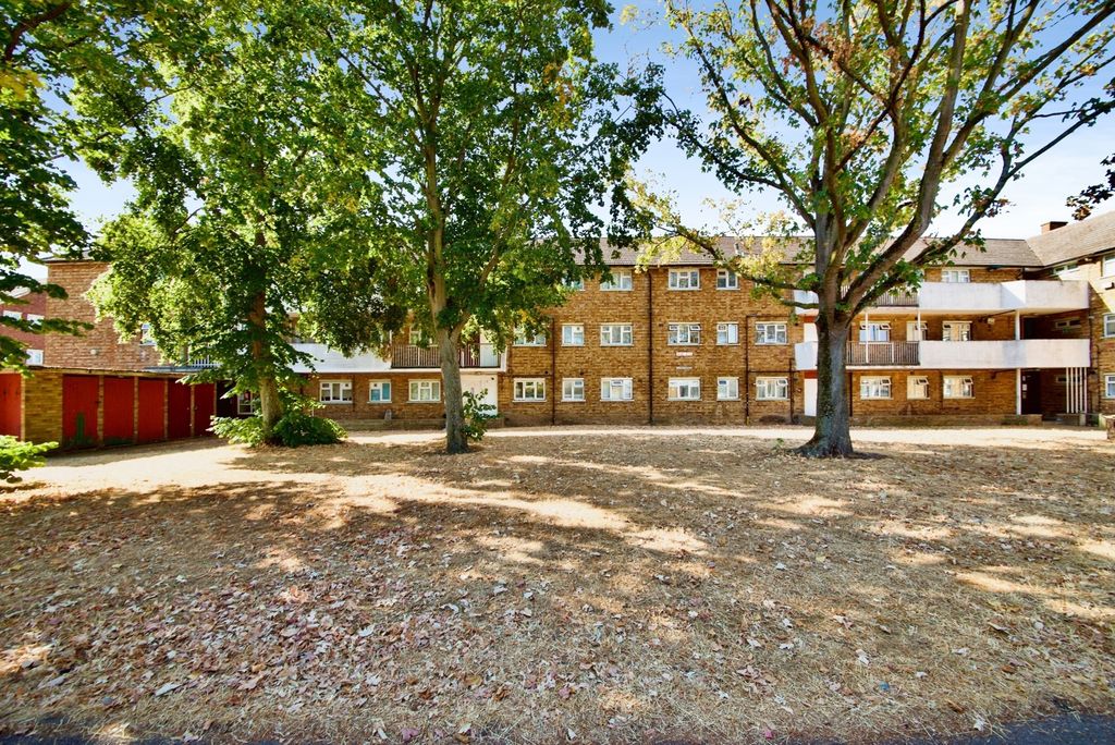 Property photo 2 of 8 Pbox-Img.Jpg