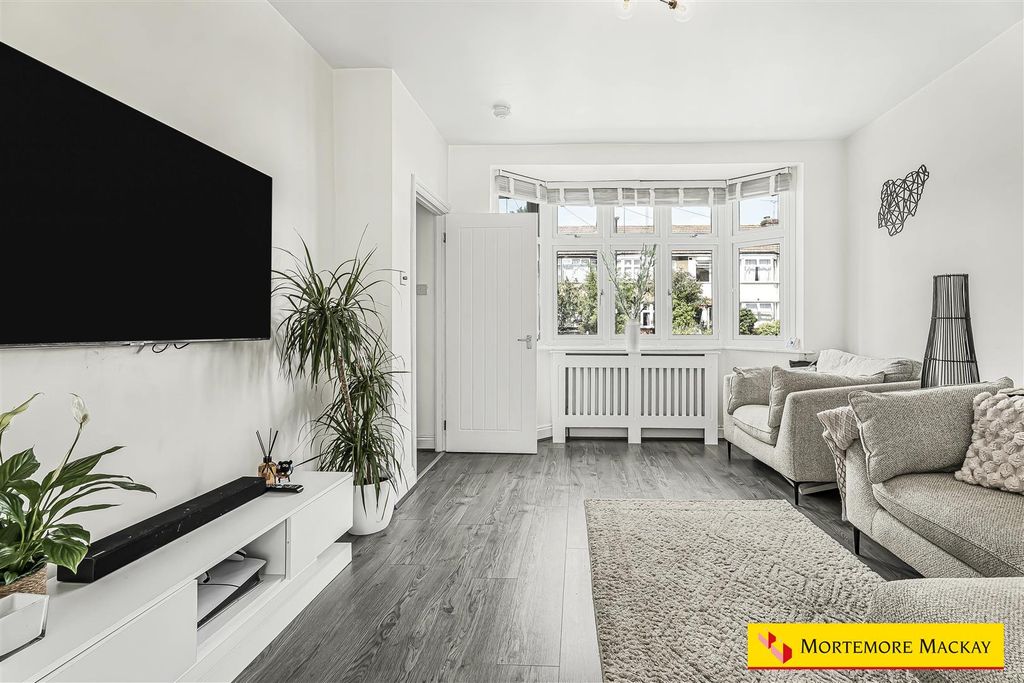 Property photo 2 of 19 14_59657_Watermarked.Jpg