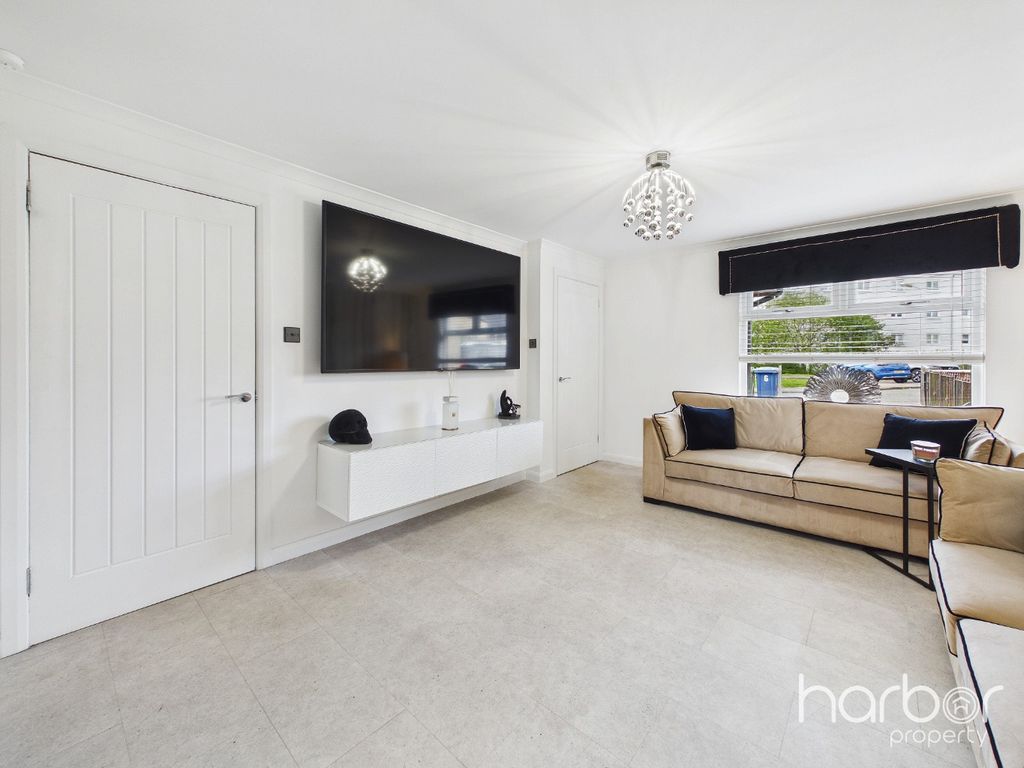Property photo 3 of 22 5132458