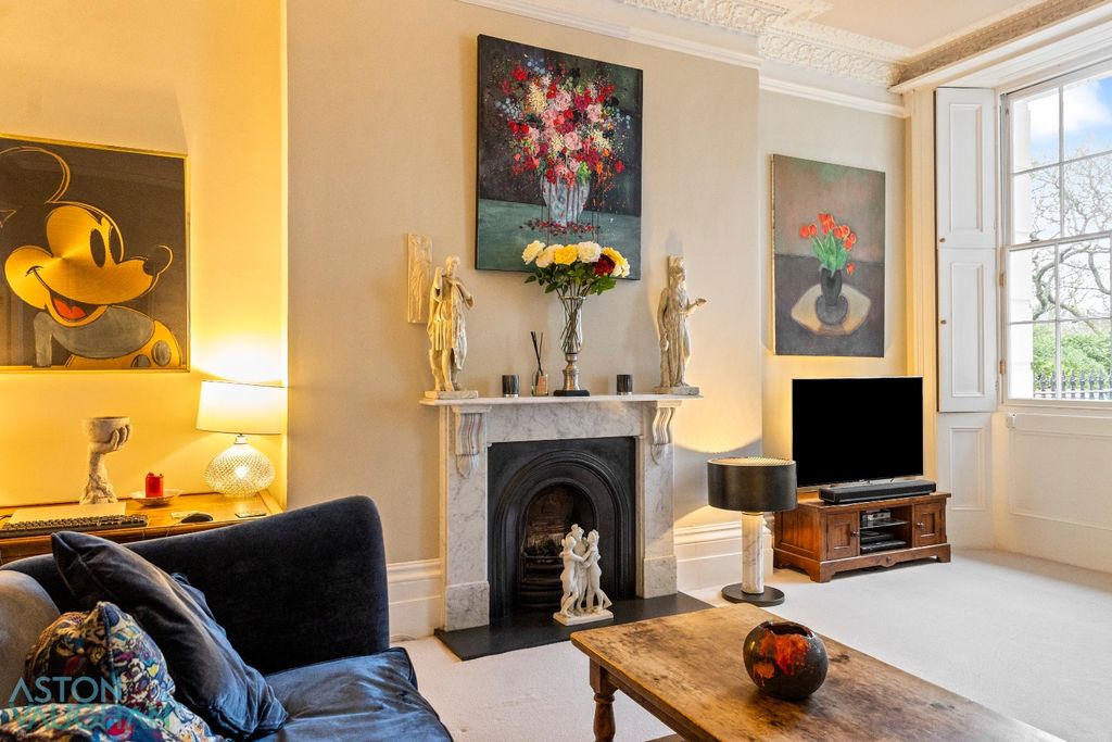 Property photo 3 of 25 4847983