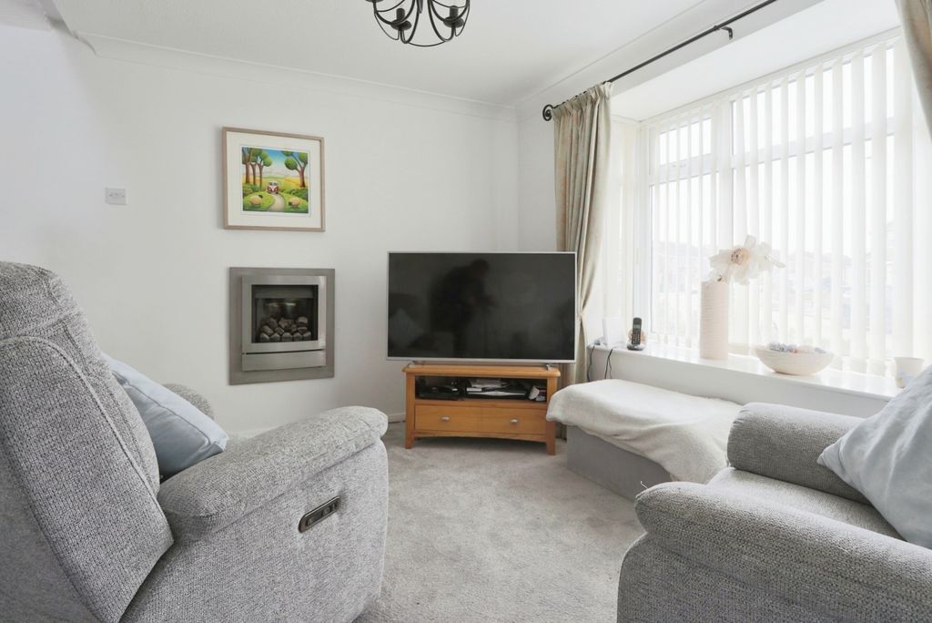 Property photo 3 of 12 3432198