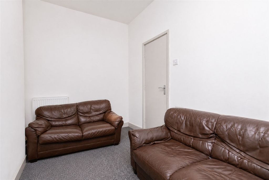 Property photo 2 of 12 Img_9258.Jpg