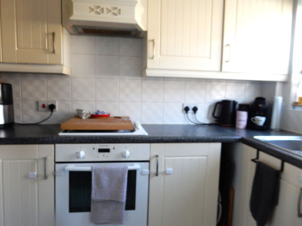 Property photo 2 of 15 Kitchen