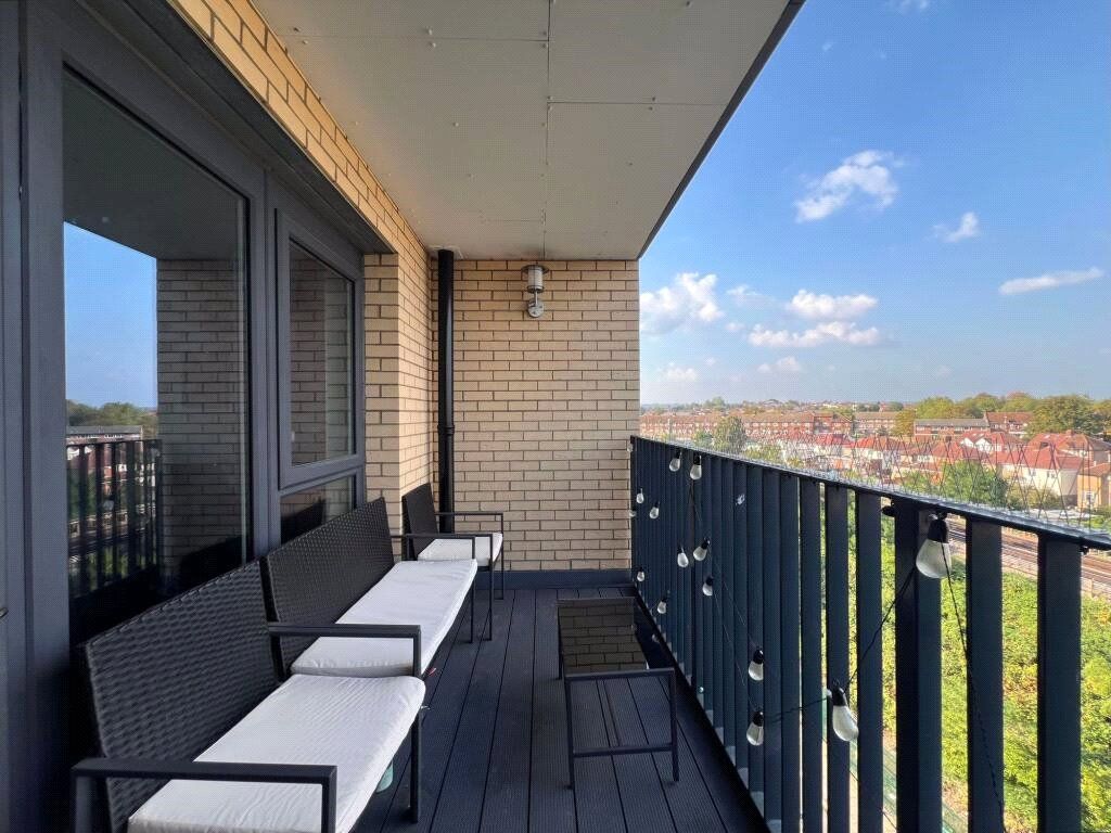 Property photo 2 of 10 Picture No. 11