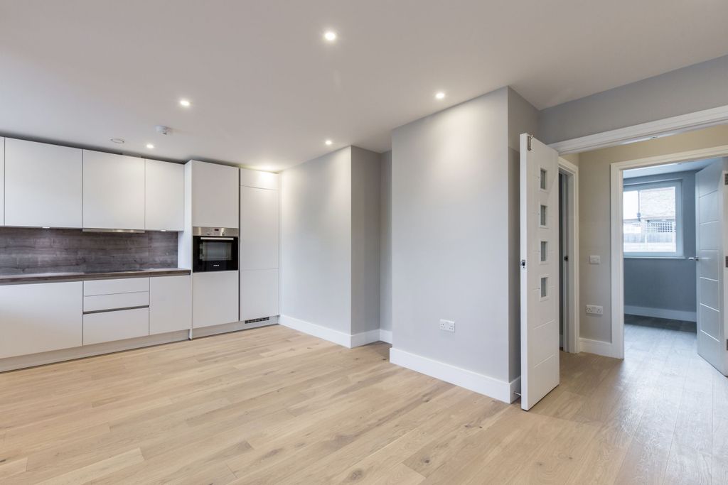 Property photo 2 of 8 Living_Room