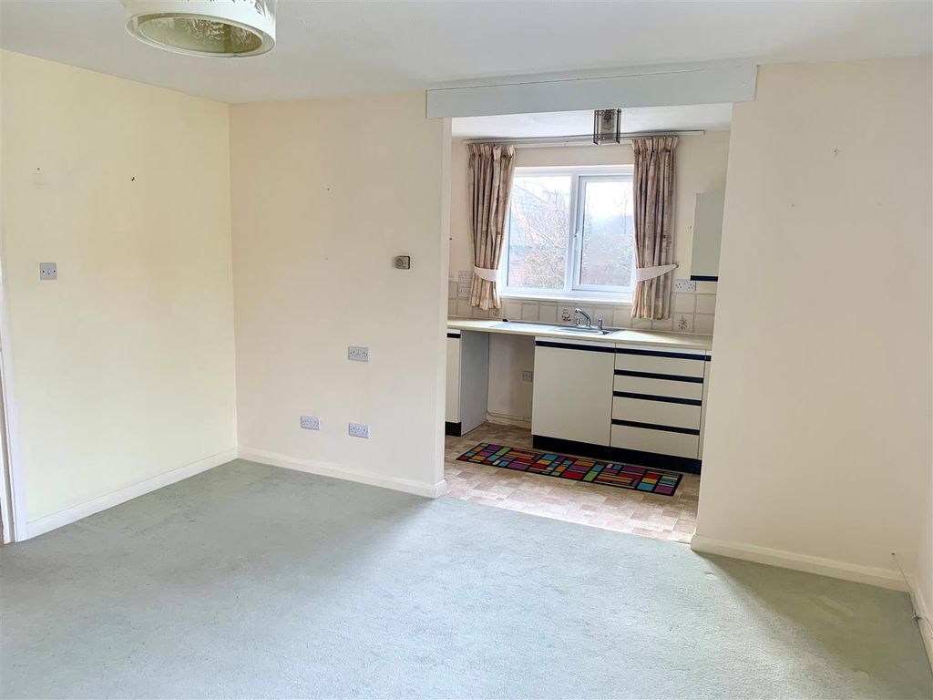 Property photo 2 of 12 Loun3.Jpg