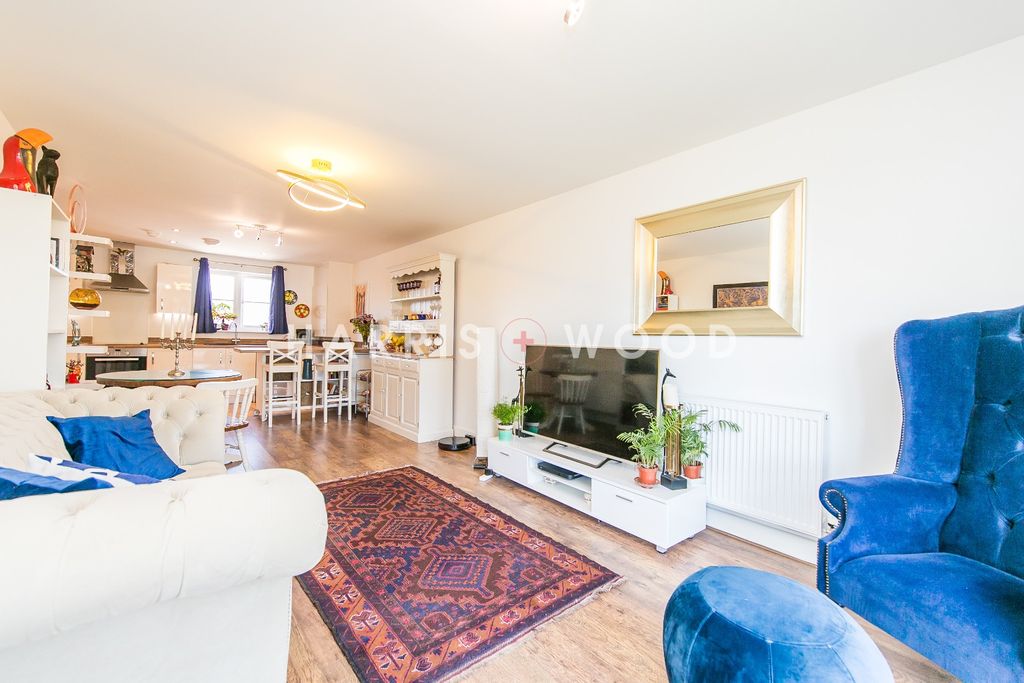 Property photo 3 of 19 4805342