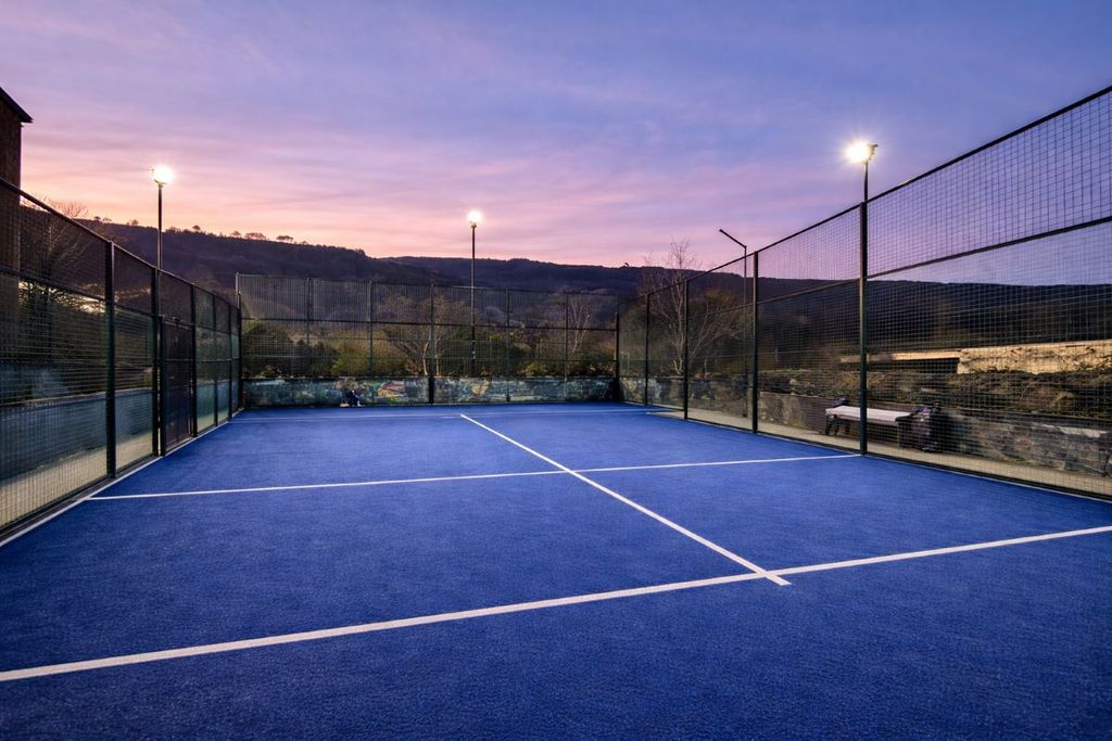 Property photo 2 of 6