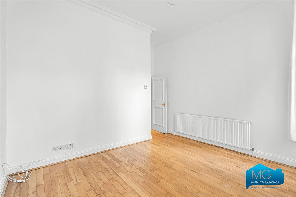 Property photo 3 of 15 Picture No. 23