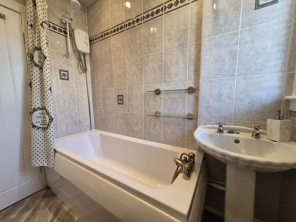 Additional image 10 of 2 bed flat to rent76 Roxburgh Street, Grangemouth FK3