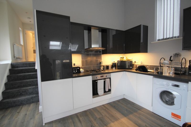 Property photo 2 of 6 Photo 5