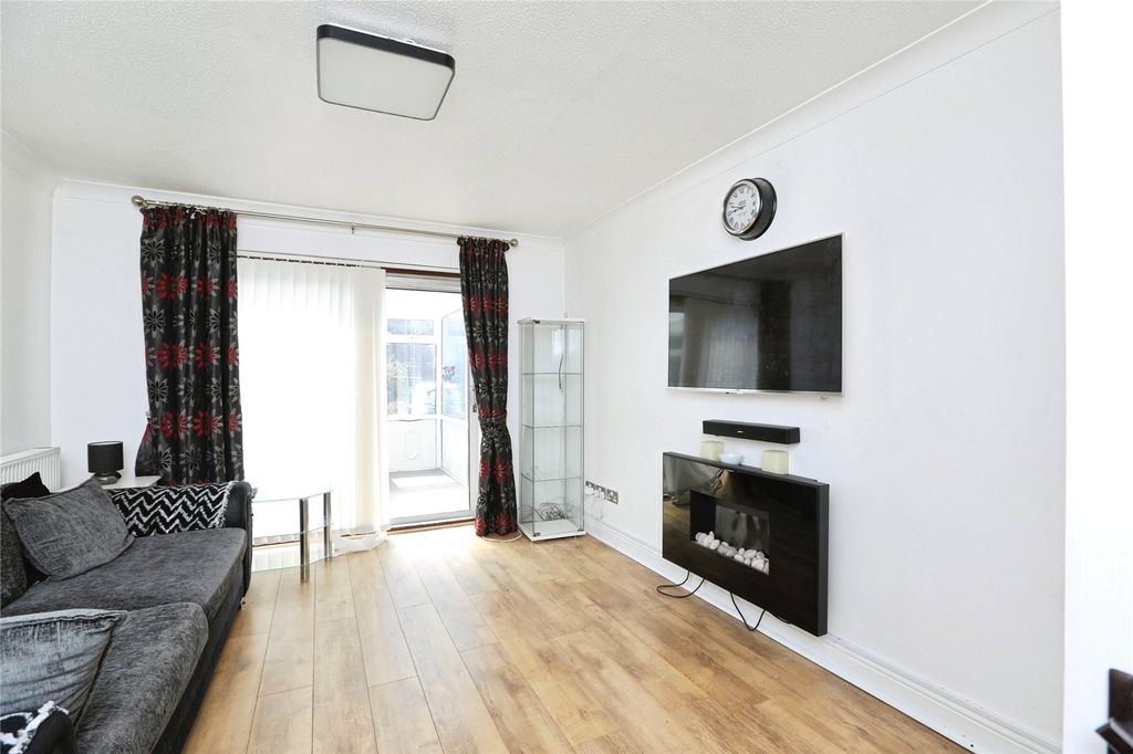 Property photo 3 of 10 Picture No. 41