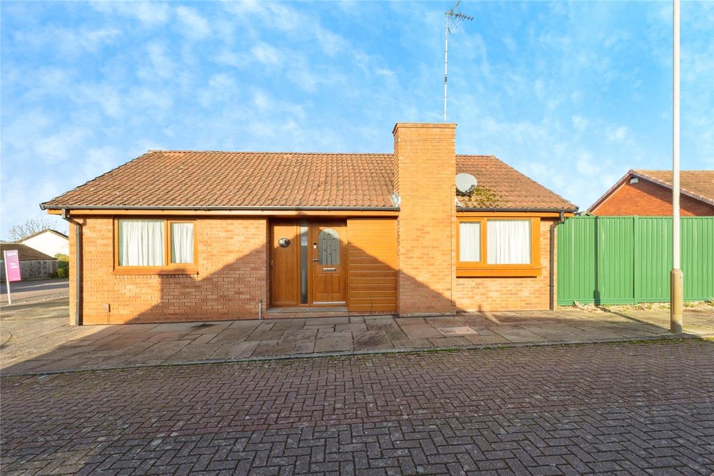 Property photo 1 of 37 Picture No. 25