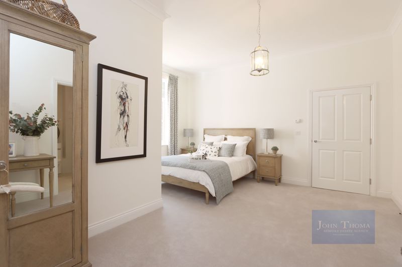 Additional image 10 of 2 bed flat to rentThe Canopy, Lambourne Road, Chigwell IG7