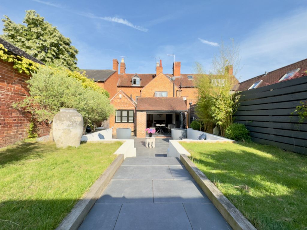 Property photo 2 of 41