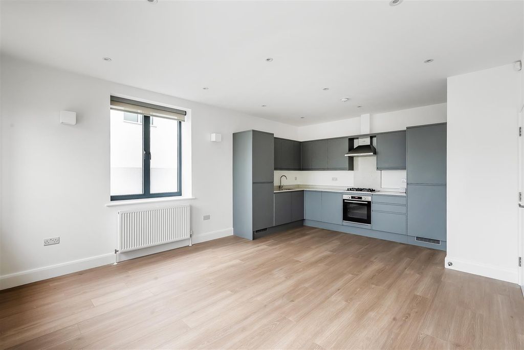 Property photo 2 of 13 11-Opus-Court-12.Jpg