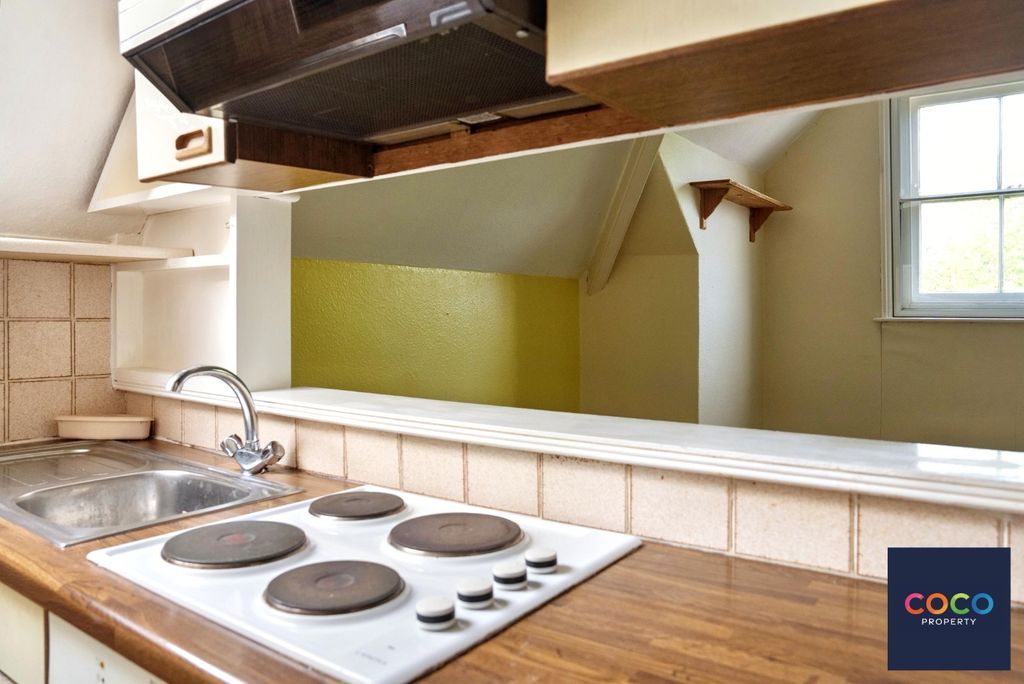 Property photo 3 of 10 4775557
