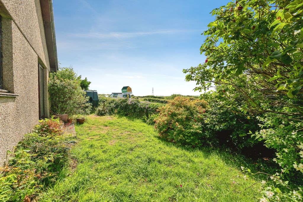 Property photo 3 of 13 Pbox-Img.Jpg