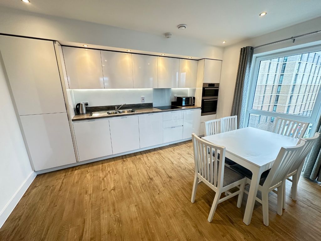 Property photo 3 of 12 4584142