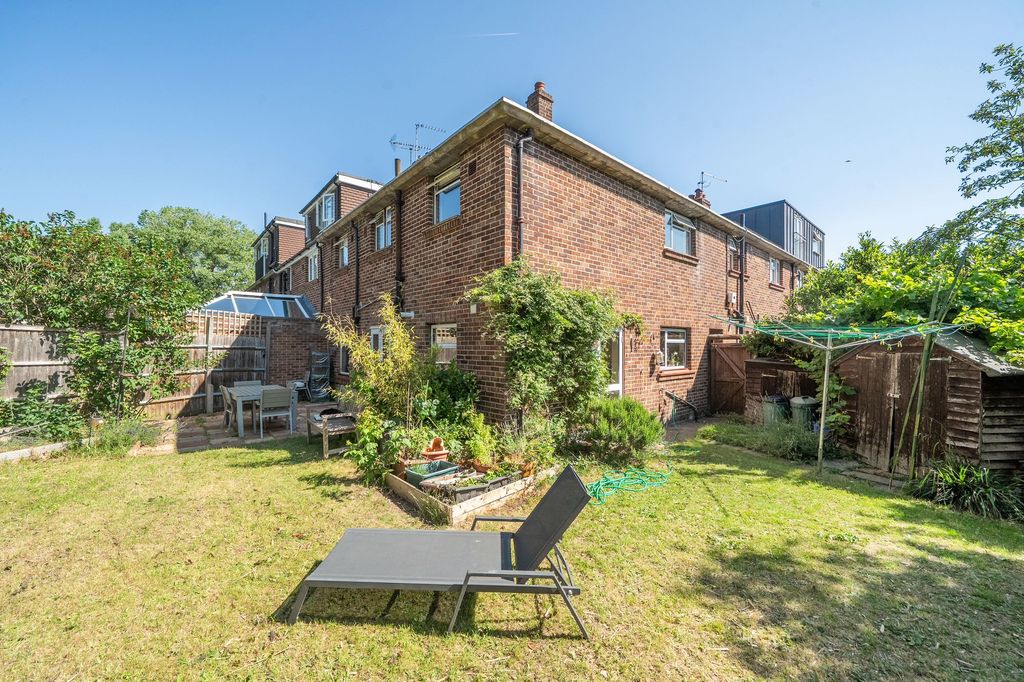 Property photo 3 of 15