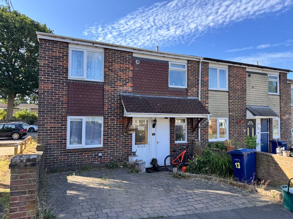 Property photo 1 of 10 13 Strudwicks Field - Front Photo