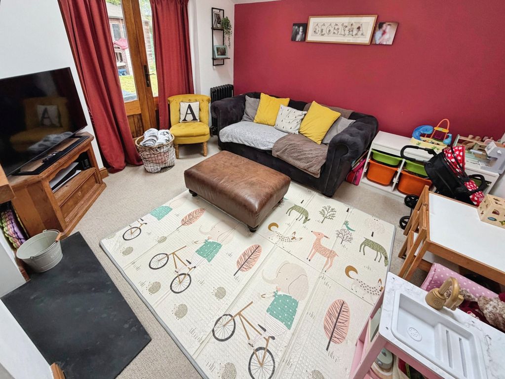 Property photo 2 of 11