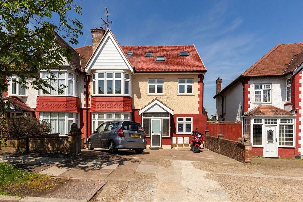 Property photo 1 of 10