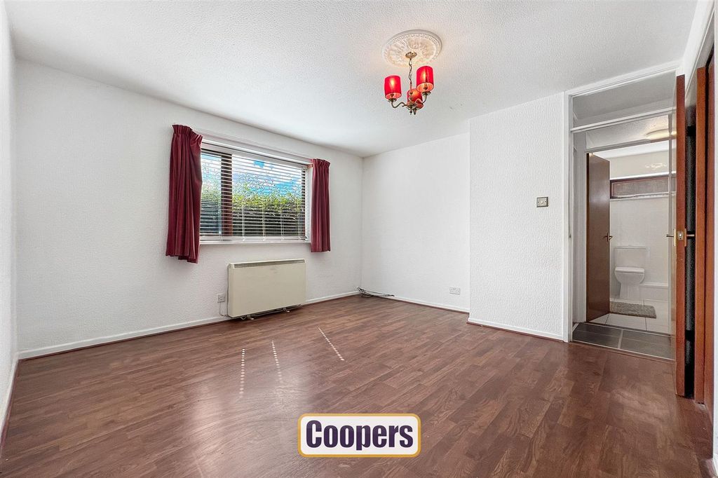 Property photo 2 of 7 417B7Aa2d5707727B6Fe02801F225c8F7Aecdb6B.Jpg