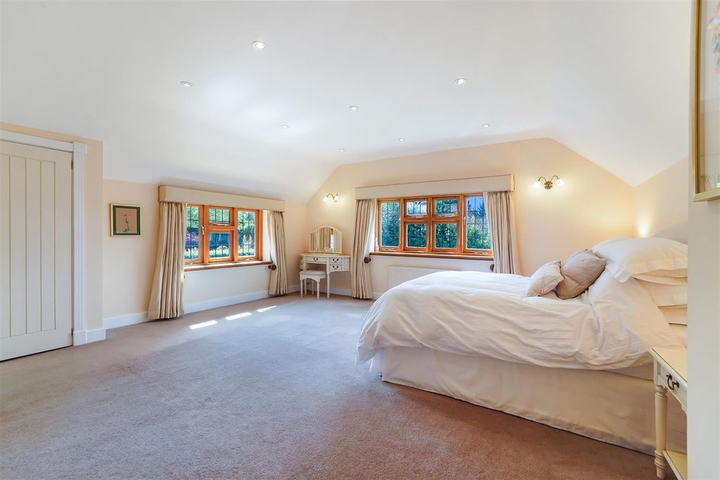 Additional image 21 of 5 bed detached house for saleRickman Hill Road, Chipstead, Coulsdon CR5