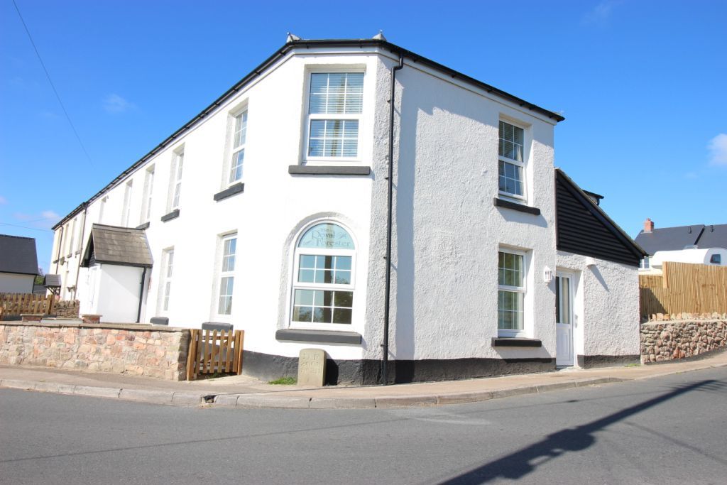 Property photo 1 of 11 Photo 4