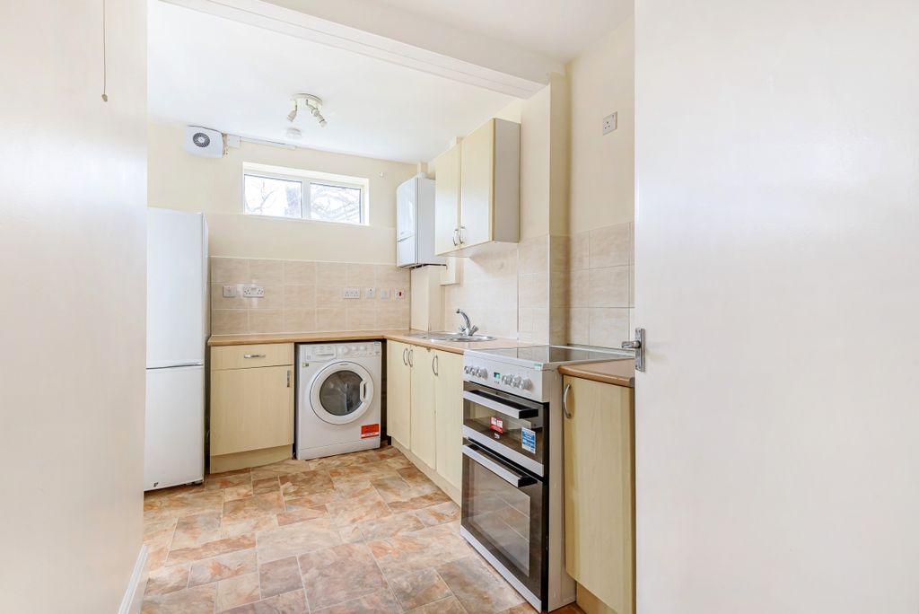 Property photo 2 of 6 563340 (3)