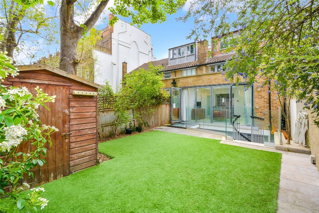 Property photo 3 of 13