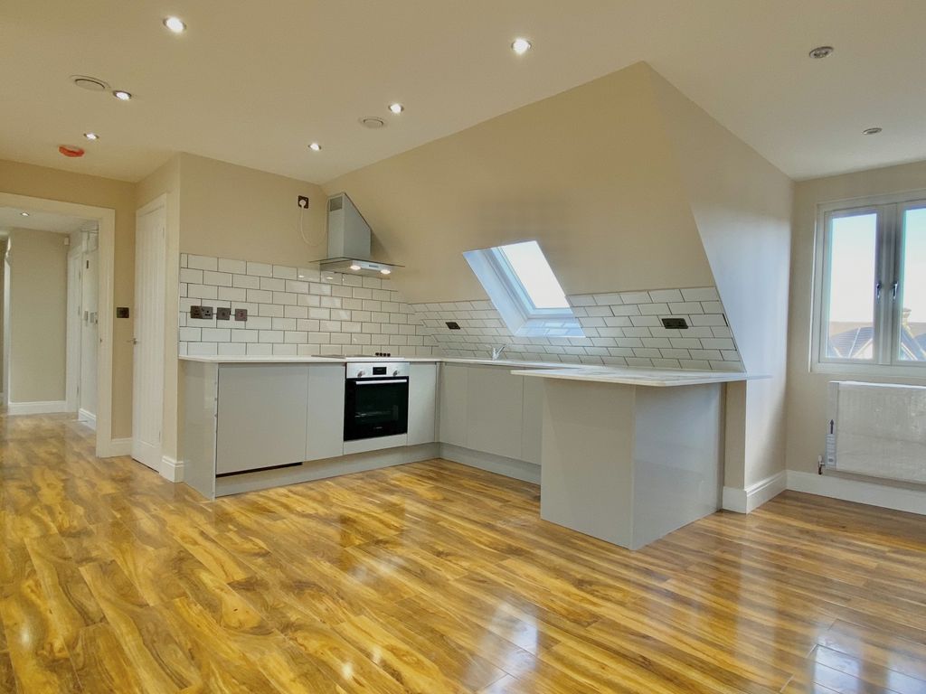 Property photo 2 of 11 Gallery