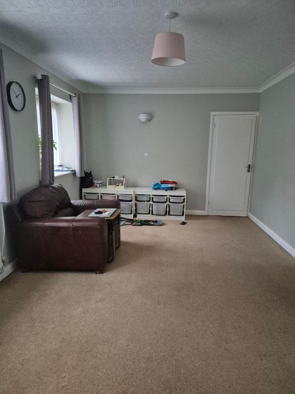 Property photo 3 of 9