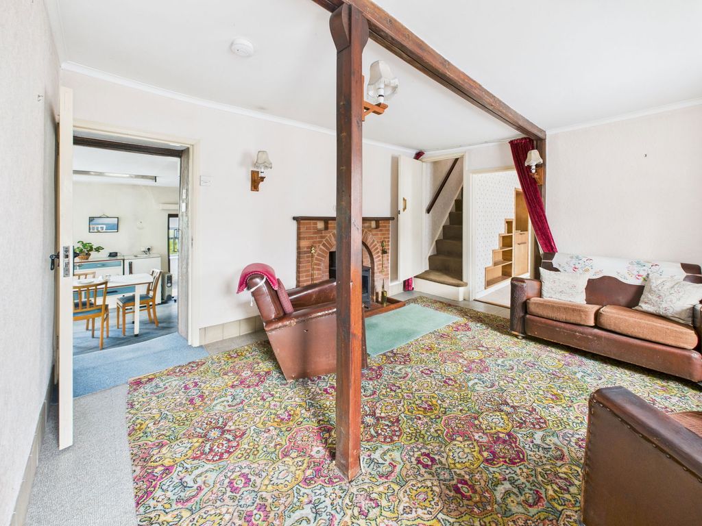 Property photo 3 of 20